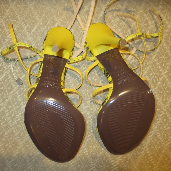 NIB DIBRERA Yellow & Black Double Ankle Strap Heels - Picture 9 of 10